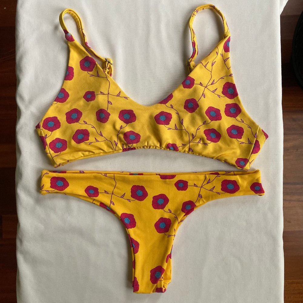 Ama Bikinis Set